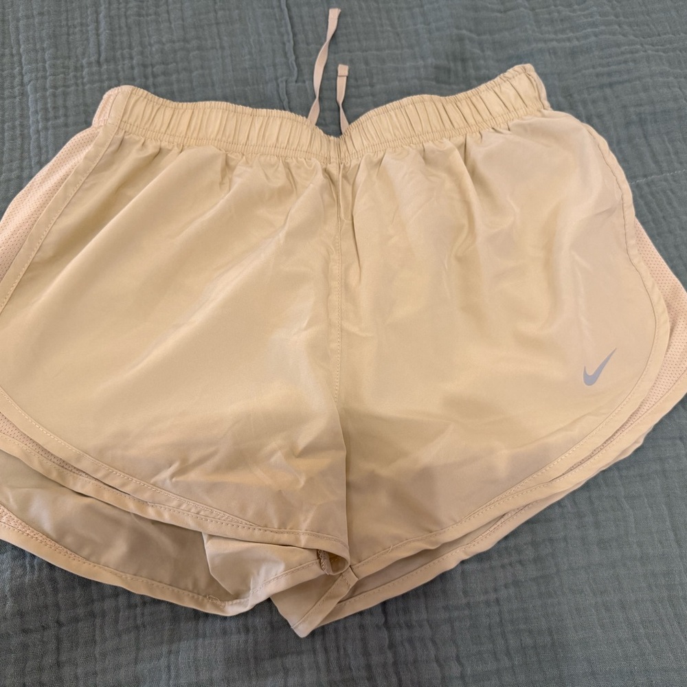 Nike Tan Athletic Shorts Lightweight Breathable Design